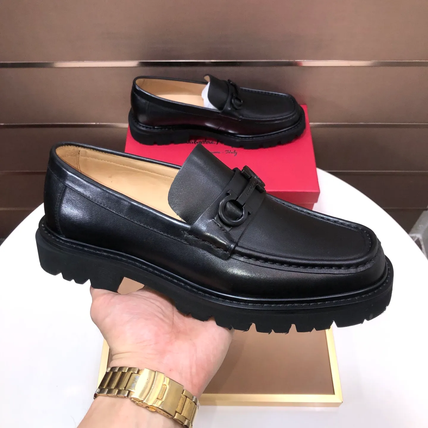 Men's shoes 💰680💰[Ferragamo/Ferragamo] The latest model in the counter. Original imported high-quality cowhide with open sides + imported 🐂 water-dyed cowhide lining + original luxury metal buckle + original combined outsole. No pressure for comparison. 39–45 (45 is custom-made and cannot be returned or exchanged)